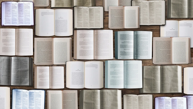 Bild1 woher kommt die Bibel